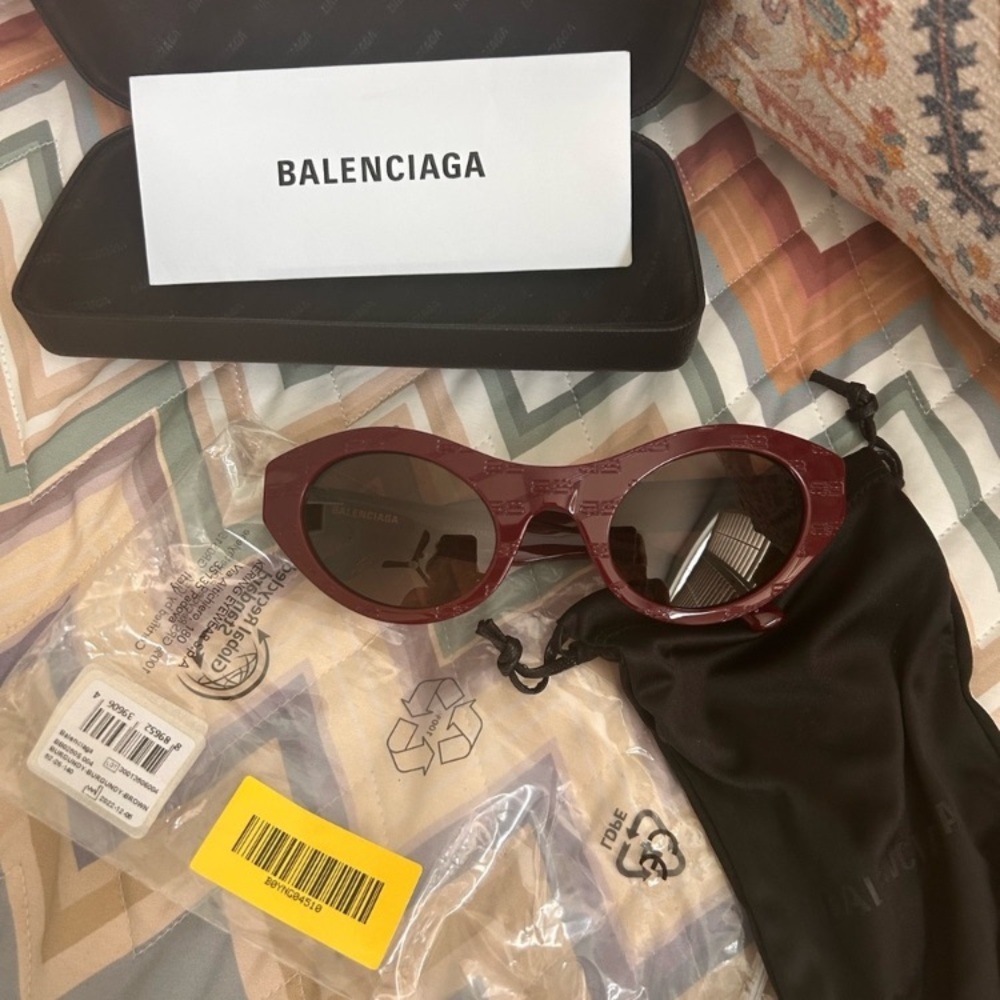 Balenciaga Women's Burgundy Sunglasses 52-26-140 NWT